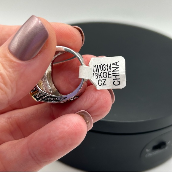 18KGE Two Tone Faceted Citrine Color CZ Size 8.5 Ring - Picture 10 of 15